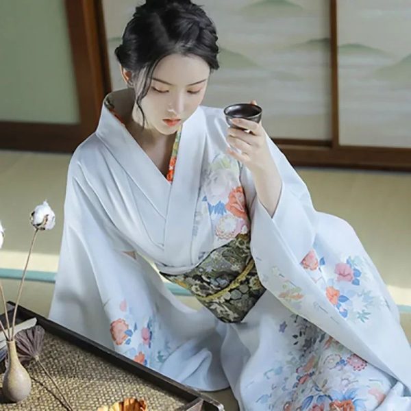 kimono japonais traditionnel ample